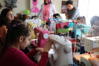 Ara Tatil Demediler, Dikis Kursuna Katildilar