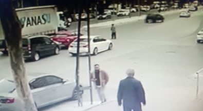 Atasehir'de Kamyonun Altinda Kalan Vatandas Metrelerce Sürüklendi