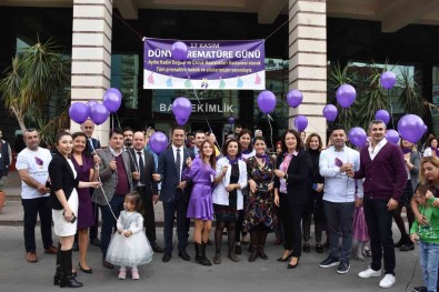 Aydin'da Mor Balonlar Gökyüzüne Birakildi