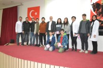 Basarili Ögrenciler Ödüllendirildi