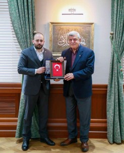 Büyük Mitinge Hazirliklar Devam Ediyor