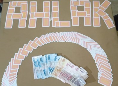 Kumar Operasyonunda 3 Kisi Yakalandi