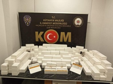 Kütahya'da bandrolsüz 54 bin 800 adet makaron ele geçirildi