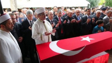 Osmaniye şehidini son yolculuğuna uğurladı