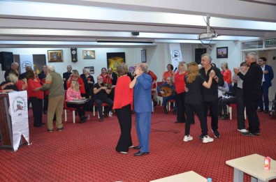 Salgin Sonrasi Ilk Konser Huzurevi Sakinlerine Moral Oldu