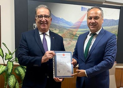 Söke'de Lisansli Depo Arazisinin Insaat Hakki Tapusu Teslim Alindi