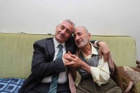 Sosyal Medyadan Davet Aldi, Evinde Ziyaret Etti