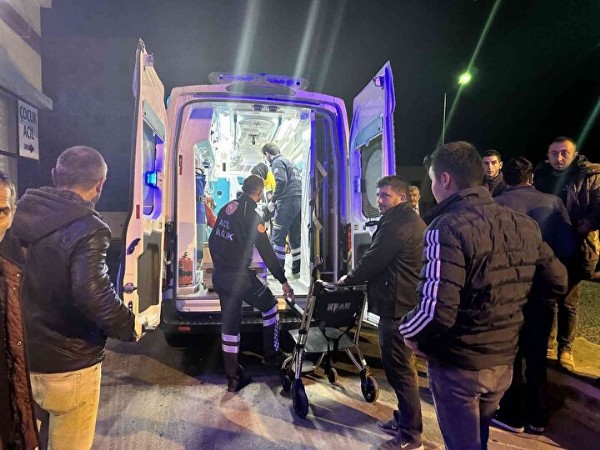 Düğünde sızan gazdan 85 kişi zehirlendi: Takı takarken kusup bayıldılar