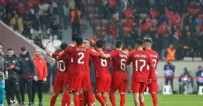 A Milli Futbol Takımı Çekya'yı konuk ediyor! Mücadelede ilk 11'ler belli oldu...