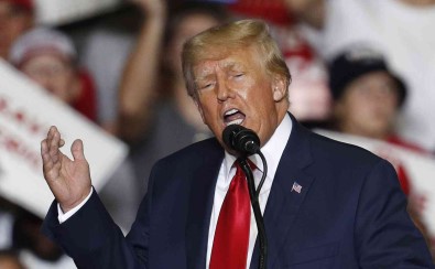 ABD Adalet Bakani, Trump'i Sorusturmasi Için Özel Uzman Atadi