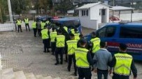 Fethiye'de 58 kaçak göçmen yakalandı, 10 organizatör tutuklandı