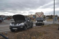 Kamyonet Ile Pikap Çarpisti Açiklamasi 1 Yarali