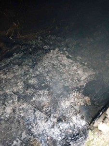 Metruk Binada Yakilan Ates Ekipleri Harekete Geçirdi