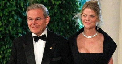 Türkiye düşmanı ABD'li Senatör Bob Menendez'in başı dertte!
