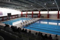 Yüzme Sporcularinin Velilerinden 'Isinmaya Geç Girdik' Tepkisi