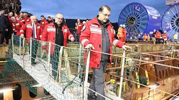 Karadeniz gazı karaya bağlandı: 700 milyar dolarlık dev enerji