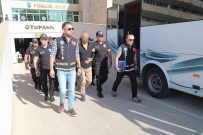 Antalya'da Aranan  54 Zanli Yakalandi