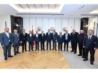 ATSO'nun Yeni Yönetimi TOBB Baskani Hisarciklioglu'yla Bir Araya Geldi
