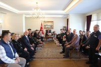 Derece Elde Edenlere Ödülleri Verildi