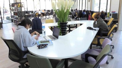 Dijital Kütüphane 175 Bin Ziyaretçi Agirladi