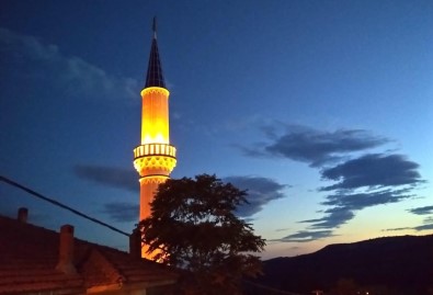 Manisa'da Sabah Ezanina 'Kis' Düzenlemesi