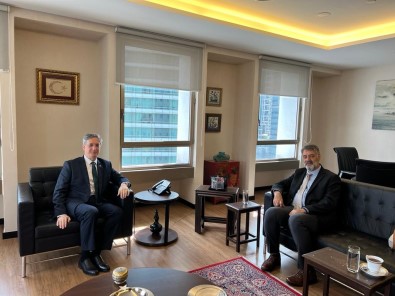 Rektör Polat Malezya'da Görüsmeler Yapti