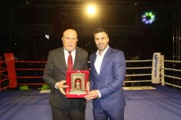 Dünya Sampiyonu Milli Sporcu Sipal Boksa Veda Etti