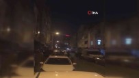 Küçükçekmece'de Iki Grup Arasindaki Sözlü Tartisma Tasli Sopali Kavga Dönüstü