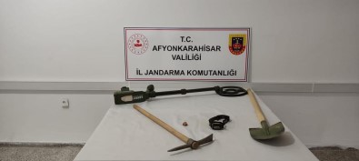 Dedektörle Define Ararken Yakalandilar