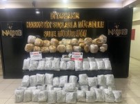 Diyarbakir'da Uyusturucu Tacirlerine Darbe Açiklamasi 157 Kilo Skunk Ele Geçirildi