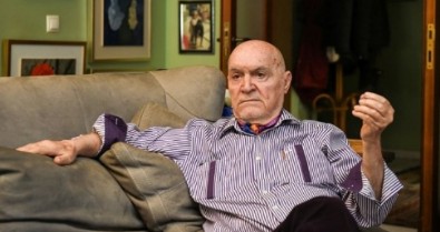 Hıncal Uluç hayatını kaybetti!