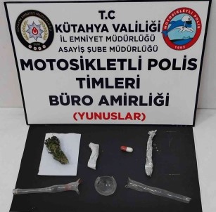 Kütahya'da Yunus Timlerinin Durdurdugu Araçta Uyusturucu Ele Geçirildi