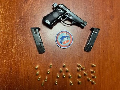 Van'da Degisik Suçlardan 20 Kisi Tutuklandi