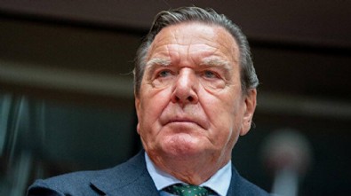 Eski Almanya Başbakanı Schröder'den Türkiye'ye övgü: Erdoğan uluslararası alanda takdir topladı