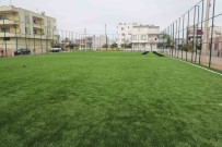 Karaduvar Futbol Sahasi'nda Sona Yaklasildi