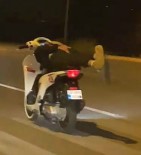 Fethiye'de Yatarak Motosiklet Kullanan Sürücüye Ceza Yagdi