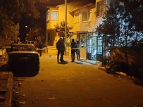Izmir'de Korkunç Olay Açiklamasi Esini Yaraladigi Pompali Tüfekle Intihar Etti