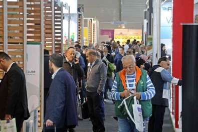 Örtü Alti Tarimin Kalbi Antalya'da Growtech Ile Atiyor