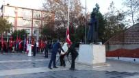 Çanakkale'de Ögretmenler Günü Kutlandi