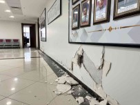 Deprem Cumayeri'nde Kamu Binalarinda Hasara Neden Oldu