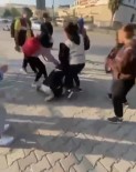 Liseli Kizin Feci Sekilde Dövülmesini Arkadaslari Gülerek Izledi