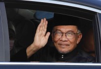 Malezya Krali Abdullah Sah, Hükümeti Kurma Görevini Ibrahim'e Verdi