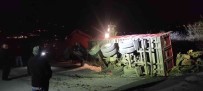 Odun Yüklü Kamyon Devrildi