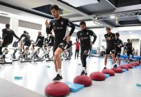 Besiktas Günün Ilk Idmanini Tamamladi