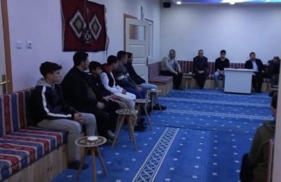 Bozüyük'te 'Her Din Görevlisine 10 Genç Emanet' Projesi Programi