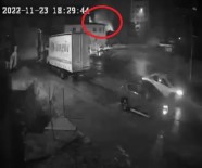 Bursa'da Yangin Evlere Siçramadan Son Anda Söndürüldü