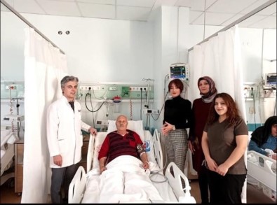 Emekli Ögretmen Hastanede Unutulmadi