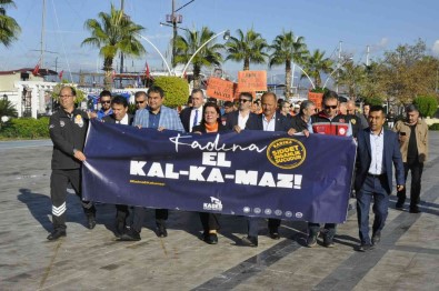 Erkekler, Fethiye'de Kadina Siddete Karsi Yürüdü