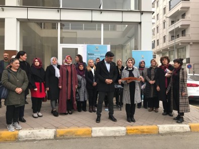 Igdir'da Kadina Yönelik Siddete Karsi Basin Açiklamasi Yapildi