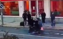 Izmir'de Yoldaki Motosikletliye Çantayla Vurup Düsüren Süpheli Yakalandi